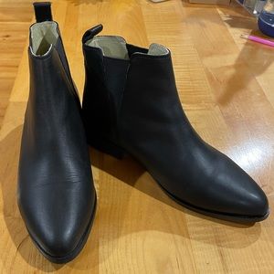 Nisolo black leather chelsea boot